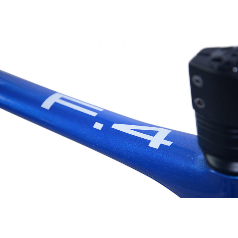 Storck Fascenario 4 Pro Dsic STORCKの最高峰バイク エアロロードバイク エアロロード ロードバイク フレーム カーボン 炭素繊維 ブルー マーリン カラー ストーク ファッシナリオ プロ ディスク フランクフルト 自転車 ドイツ 送料無料 メーカー直送 7年間保証付き